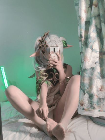 《春色寄情人》电视剧