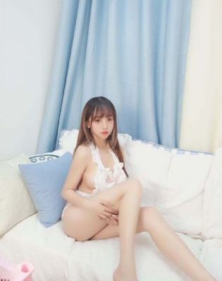 迷人的女保姆