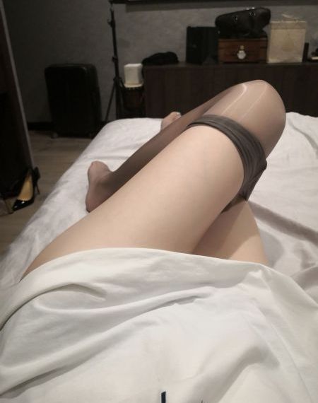 百合h嗯啊巨肉寝室abo