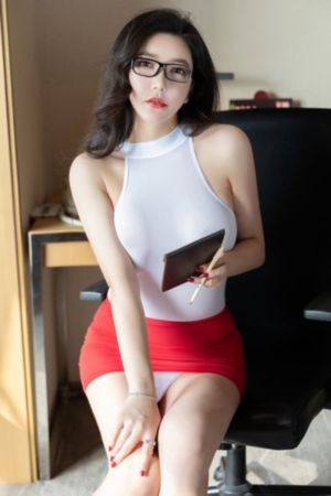 扒丝袜pisiwa在线影院中文