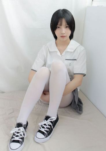 新婚不久和上司出差中出
