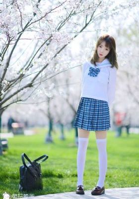 大胸女邻居