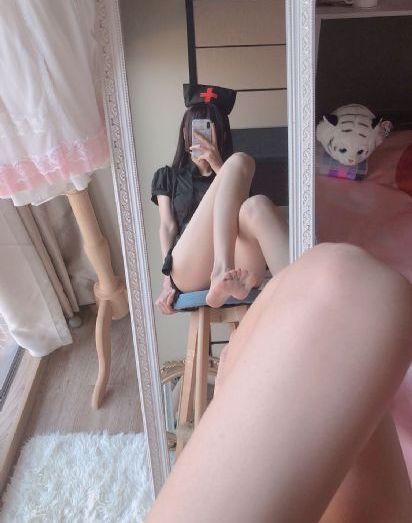 隔壁的女人