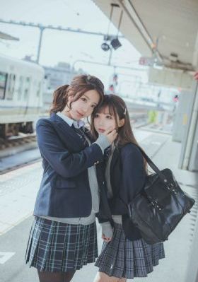 韩国美女黄色片